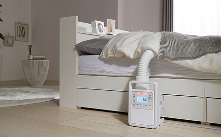 布団乾燥機 アイリスオーヤマ ハイパワーシングルノズル FK-H1 ふとん乾燥機  コンパクト カラリエ  衣類乾燥機 布団 乾燥 乾燥機 湿気 ダニ退治 ダニ 湿気 布団あたため 靴乾燥 シューズドライヤー 花粉対策 梅雨