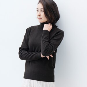 カシミヤ タートル ニット度詰 カシミヤ(コゲチャ)女性用サイズ:LL(42)≪白田のカシミヤ≫