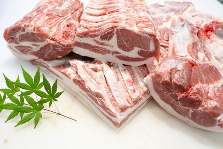 涌谷町産三元豚多種部位食べ比べセット 約4kg