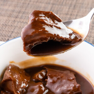 木の屋石巻水産　美里町直売所厳選　牛たんデミグラスソース煮込み８缶セット