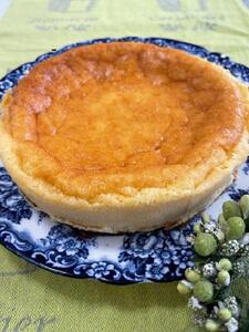 米粉で作ったグルテンフリーの優しいチーズケーキ 500g 1ホール 直径16cm