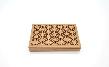 秋田杉とヤマザクラの 組子入りカードケース “Enishi” 名刺入れ 木製 ファッション小物 工芸品 