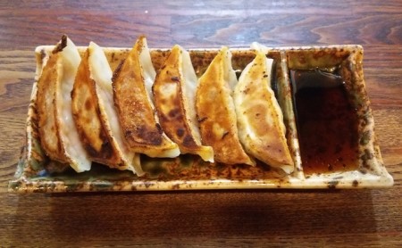 富良野のうま味凝縮！ぎょうざ＆おつまみセット【富良野とみ川】(ぎょうざ チャーシュー 山わさび 醤油漬け 行者 にんにく 醤油 漬け つまみ セット 詰め合わせ 北の国から ドラマ 北海道 富良野市 ふらの)