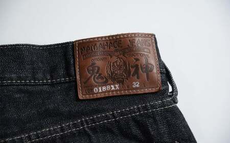 230P7646 秋田の拘りジーンズ「なまはげジーンズ」黒鬼モデル(スタイリッシュストレート)36インチ