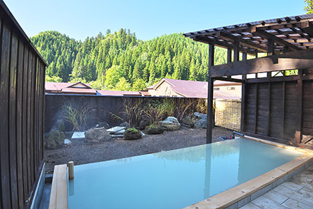 100P8402 日景温泉宿泊優待券【6,000円分】【配送日指定不可】