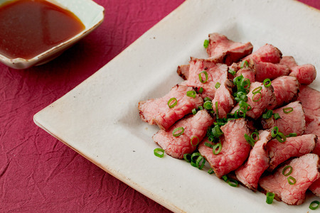 秋田錦牛ローストビーフ(ブロック)500g【男鹿市 福島肉店】