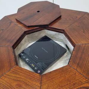 八角火鉢テーブル（卓上IHコンロ付） 机 座卓 ちゃぶ台 火鉢 炉 八角形テーブル ダイニングテーブル 卓上IHコンロ付 アンティーク調 高級 インテリア 家具 レトロ 和モダン 和室【(有)高松木工】[F8802]