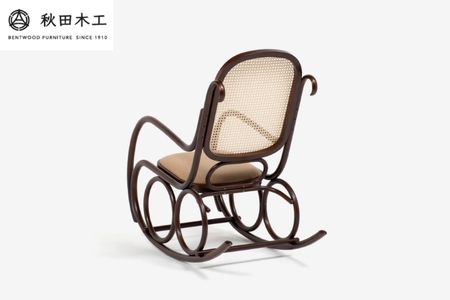 秋田木工 No.5 ロッキングチェア ヴィンテージ 秋田木工 No.5 ロッキングチェア ヴィンテージ ロッキングチェアは人生