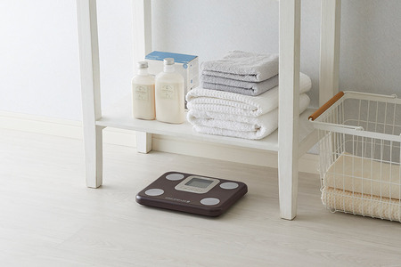 最短翌日発送【BC759BR】タニタ 体組成計【ブラウン】体重計