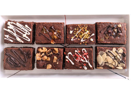 しょこらんこ20個セット［8種詰め合わせ］ブラウニー（チョコ、ホワイト、オレンジピール、ピスタチオ、アーモンド、イチゴ、フルーツミックス、クルミ）スイーツ お菓子