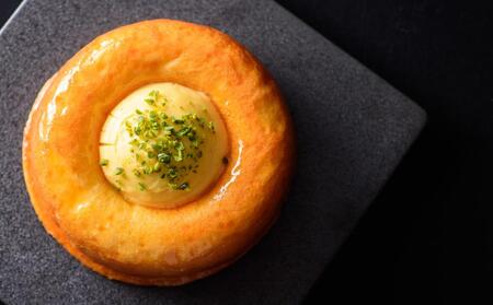 甘い誘惑『サヴァラン』 1ホール 5号サイズ 300g ケーキ ブリオッシュ カスタード オーセントホテル