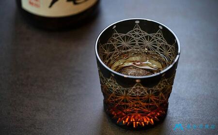 【藤巻百貨店】<深川硝子工芸>二色被せクリスタル 小樽切子 オールド「冠」