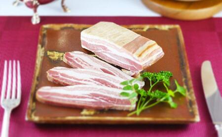 めるかーど おたる桜いぶし 生ベーコン 700g