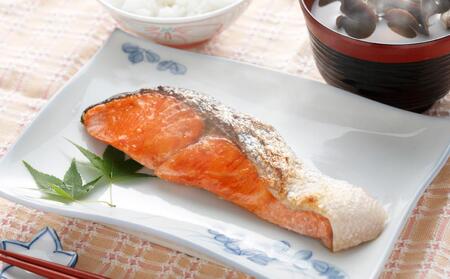 【新物】プレミアム 天然 紅鮭 切り身 5切れ 合計約500g 鮭 しゃけ 切身 魚介類 小分け 冷凍 保存 小樽市 北海道 お取り寄せ 送料無料