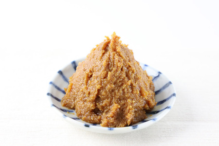 味噌と豆板醤3種食べ比べセット［味噌800g ×1個、豆板醤3種（甘口、辛口、プレミアム）×各1個］