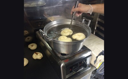 トモヱベーグル 「オーガニックレーズン&くるみ」10個セット【33000501】