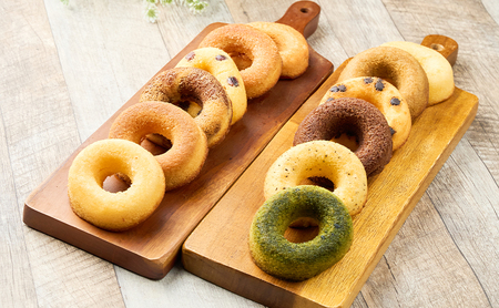 羽後町 お菓子 4ヵ月 定期便 ブランデーケーキ 葛アイス アップルパイ 焼きドーナツ 【 菓子 スイーツ ケーキ アイス 焼菓子 パイ ドーナツ 秋田 羽後 】