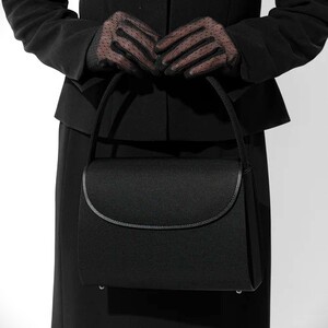 【米沢織】持ち手ふっくら インナーマグネットでストレスフリーなフォーマルバッグ 日本製 冠婚葬祭 式典 入学式 卒業式 入園式 卒園式 ハンドバッグ 弔事 ブラックフォーマル 山形県 米沢市