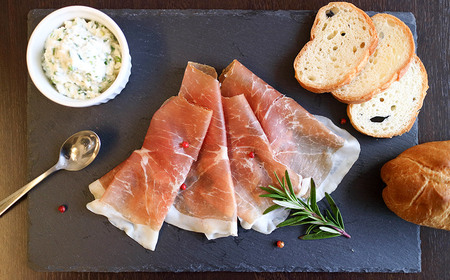 庄内プロシュート NOBILE 骨付きもも生ハム原木 K-7450 東北ハム