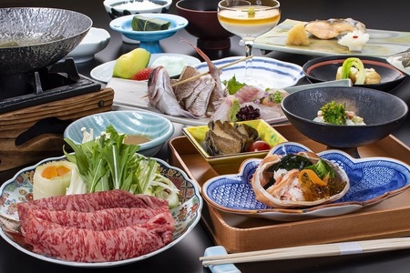 【令和7年産 コシヒカリ (精米) 10kg×KAMEYA HOTEL (亀や)】旬の特産品と宿泊利用券セット