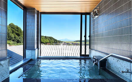 【令和7年産 コシヒカリ (精米)10㎏×珠玉や】旬の特産品と宿泊利用券セット