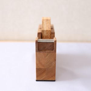 SD0037　《6種の木材から選べる》木製テープカッター （タモ）