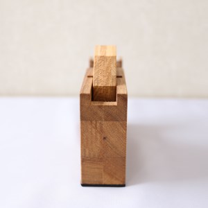 SD0037　《6種の木材から選べる》木製テープカッター （タモ）