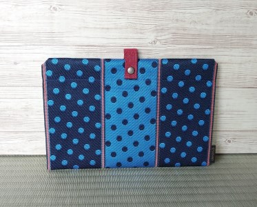 SA2743　【畳の縁で制作】バッグインバッグ　ポルカドット(紺)