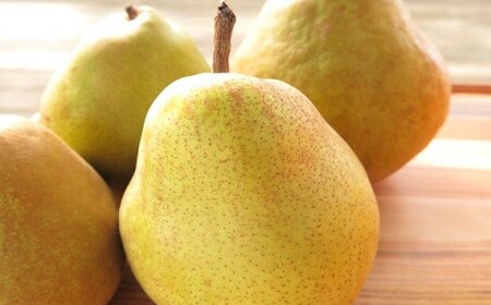 西洋梨（ドワイエンヌ・ドュ・コミス ）３.３ｋｇ　ご家庭用　0075-2606