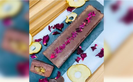 お菓子 ショコラテリーヌ Queen スイーツ デザート ヴィーガン グルテンフリー ビーガン 洋菓子 濃厚 ショコラ チョコレート ケーキ うろこや 尾花沢 us-swctq