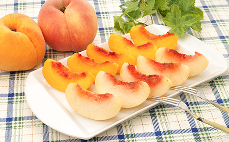 先行予約 もも 白桃 有袋黄桃 秀品 詰め合わせ 品種おまかせ 2kg フルーツ 化粧箱入 果物 アソート 詰合せ 令和8年産 2026年産 山形県産 桃 黄桃 モモ 送料無料 ※沖縄・離島への配送不可ns-mohot2