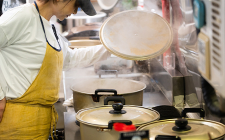 山形・山辺・ヤマキチが贈る手づくりお惣菜 旬の絶品惣菜おまかせ8品+無添加味噌・特選ミニ醤油セット yk-rtsos8