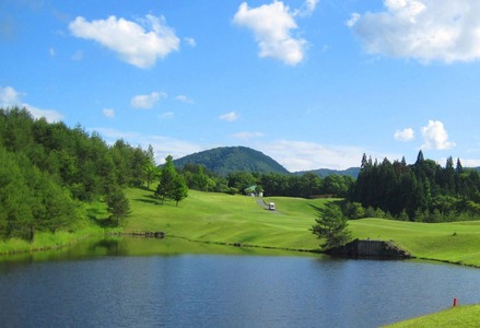 山形ゴルフ倶楽部 ゴルフ場利用券 寄附金額 40000円(利用券3割相当額) 山形県山辺町 F20A-742