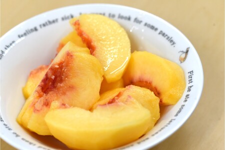 【令和8年産】黄桃 品種おまかせ 3kg (8~12玉前後) ギフト箱入 秀品 山形県産 【山形eLab】ka074-009-r8