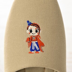 【選べるサイズとカラー】河北町のマスコットキャラクター「べにのすけ」スリッパ（2足セット）　（選べるサイズ キッズ / M / L 選べるカラー ベージュ ブラウン 家族 夫婦 子供 来客 贈り物 ギフト 職人 手作り 滑り止め仕様 刺繍【タカナシスリッパ】）