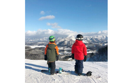 山形県最上町赤倉温泉スキー場　1日リフト券　(大人1枚　子ども1枚)