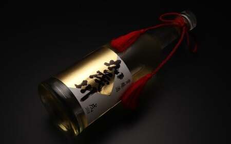 貴醸酒 加茂川 2018 (16度 720ml×1本) 合計1.4kg / お酒 日本酒 酒 生酛純米古酒 加茂川 さわのはな 熟成 ギフト 贈り物 ボトル 味わい まろやか 常温 山形県 白鷹町