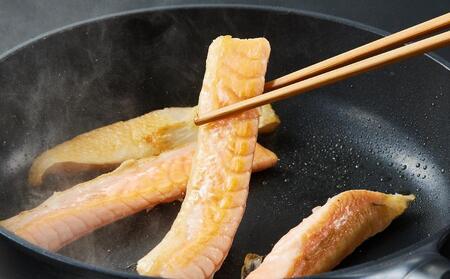 サーモンハラス(2kg) 時短 便利 魚 海鮮 鮭 サーモン 冷凍 切り身 塩切身 大トロ ハラス  [福島県 いわき市 DG031]