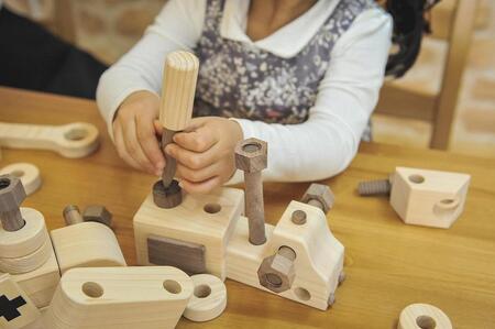 檜のおもちゃ IKONIH 整備士セット