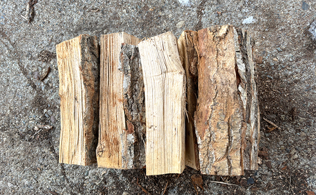 南会津産 広葉樹薪 20kg まき 広葉樹 乾燥 キャンプ アウトドア 料理 バーベキュー BBQ オーブン ストーブ 暖炉 焚火 たき火 燃料