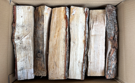 南会津産 広葉樹薪 20kg まき 広葉樹 乾燥 キャンプ アウトドア 料理 バーベキュー BBQ オーブン ストーブ 暖炉 焚火 たき火 燃料