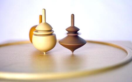 天然木使用 木製 独楽(5個) 土俵セット こま_01734