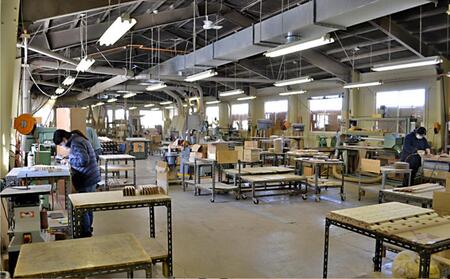 旭川家具 コサイン フォルクスツール メープル KCリネンツイード_03579