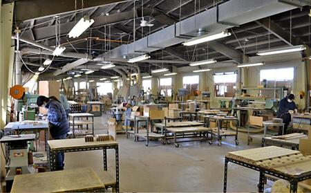 旭川家具 コサイン フォルクスツール メープル TUライム_03596