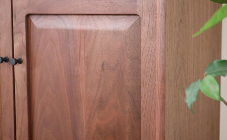 旭川家具 MUKU工房オリジナル ジャム キャビネット 扉 ウォールナット_04897