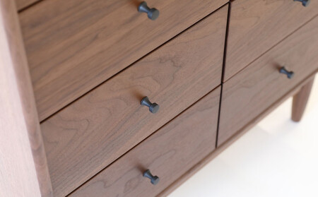 旭川家具 MUKU工房オリジナル ジャム リビングチェスト ウォールナット_04901