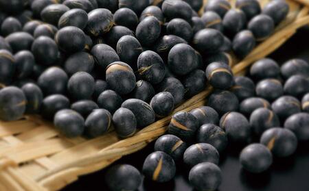 【最短翌日から３営業日以内発送】北海道 黒豆茶 4袋セット 計1.5kg 【 お茶 茶 飲料 飲み物 黒豆茶 黒豆 国産黒豆 ノンカフェイン 風味豊か 北海道 旭川 】_02124