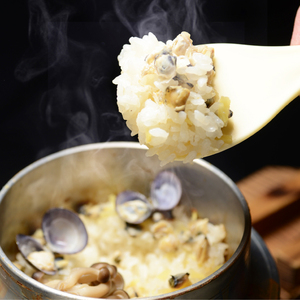 しじみ 冷凍 特選 大玉 1kg（500ｇ×2）砂抜き済み 涸沼川 う女川【シジミ オルニチン ミネラル ビタミンB12 出汁 肝臓 味噌汁 スープ 茨城県 水戸市】（IX-111）