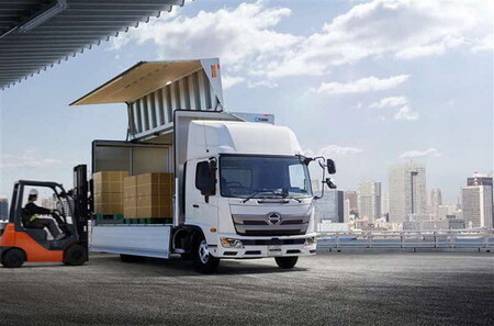 【ふるなび限定】中型トラック『日野レンジャー』※要事前相談 [FN-Limited-SP] ｜自動車 トラック 業務用 はたらくくるま レンジャー 日野 茨城県 古河市 _GE01