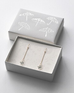 HARIO ピアス「イイダ傘店 アジサイ グレー」シリーズ［HAII-AG-P］｜アクセサリー HARIO ハリオ _EB29